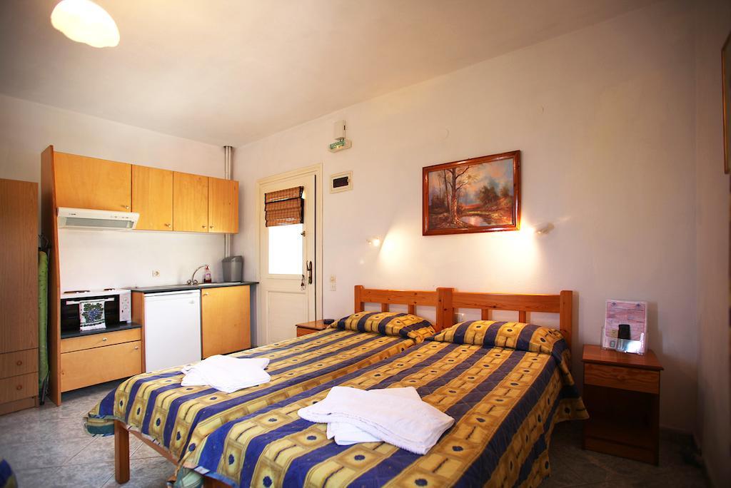 Alexandros Rooms & Studios สโกเปลอสทาวน์ ภายนอก รูปภาพ