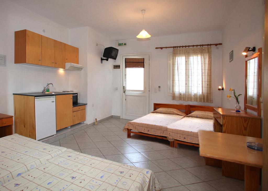Alexandros Rooms & Studios สโกเปลอสทาวน์ ห้อง รูปภาพ