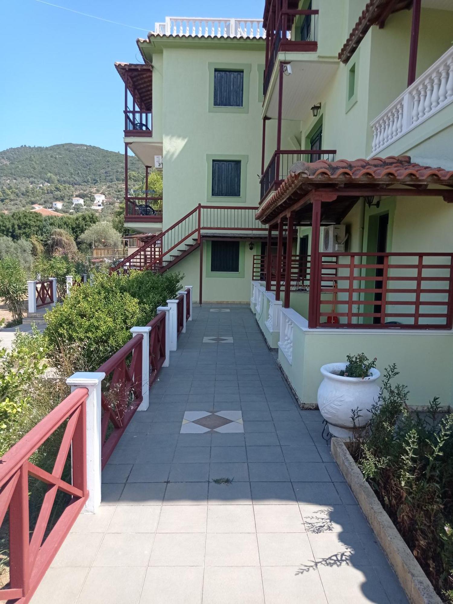 Alexandros Rooms & Studios สโกเปลอสทาวน์ ภายนอก รูปภาพ