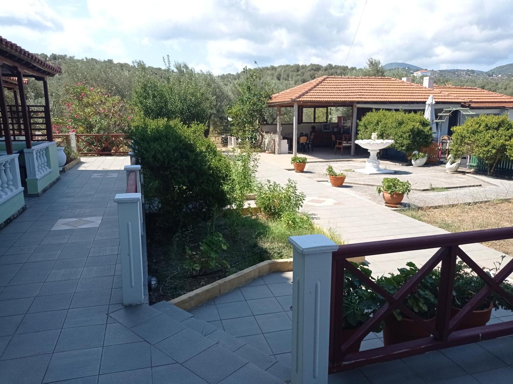 Alexandros Rooms & Studios สโกเปลอสทาวน์ ภายนอก รูปภาพ