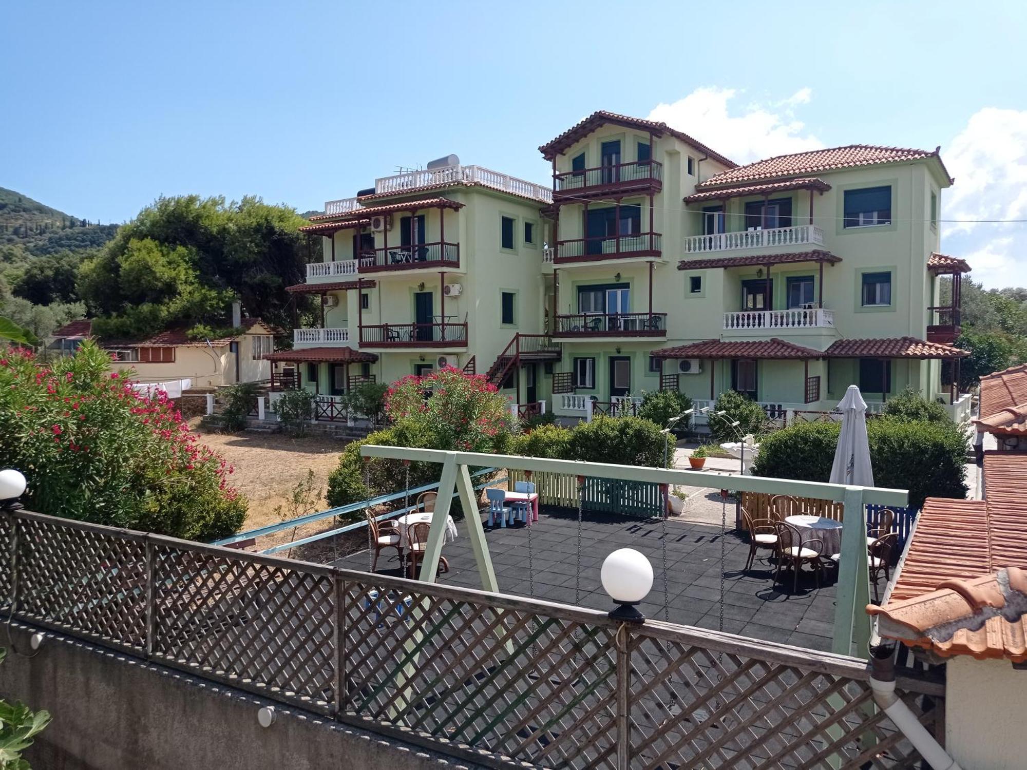Alexandros Rooms & Studios สโกเปลอสทาวน์ ภายนอก รูปภาพ